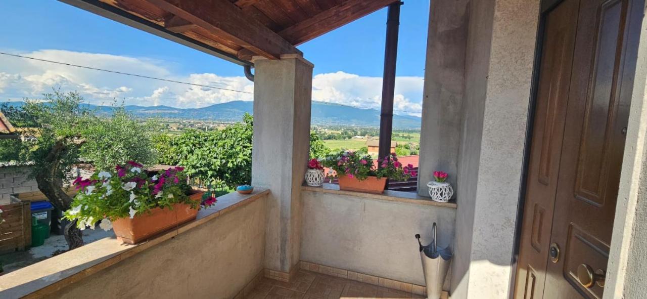 Delizioso Appartamento Collinare Limigiano Kültér fotó
