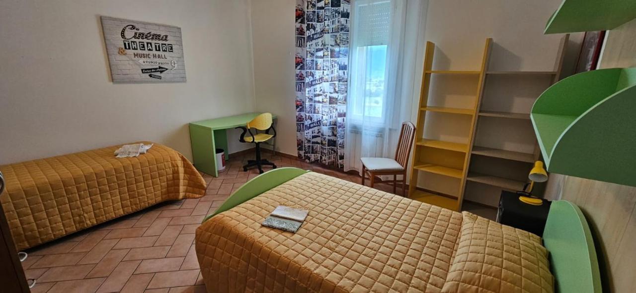 Delizioso Appartamento Collinare Limigiano Kültér fotó